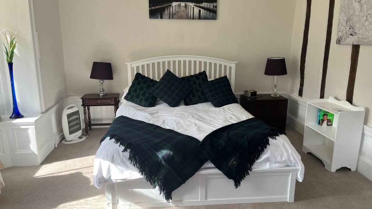 Gallery photo of double bedroom